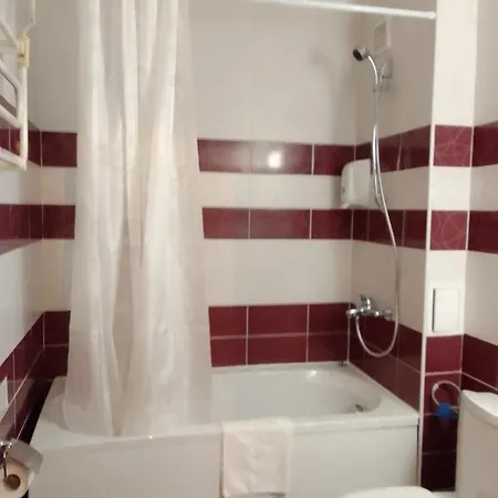 за гости 2б14 Grand Monastiry Daire Pamporovo